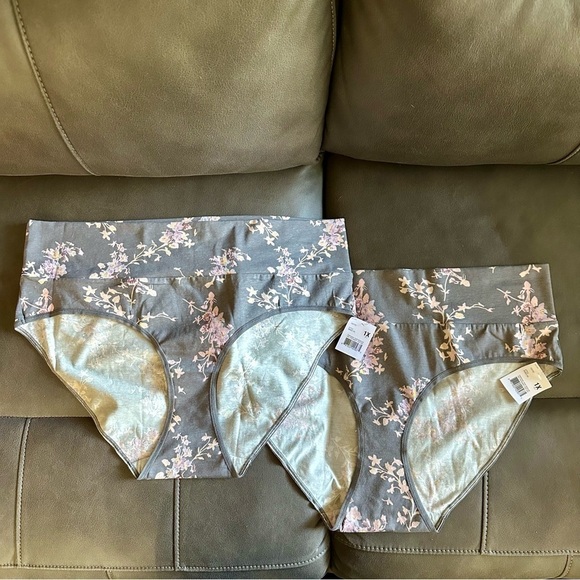 NWT Motherhood Maternity Fold Over Panties Plus Size Gray Floral 2pk - Picture 1 of 3